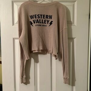 GREAT CONDITION PULL & BEAR LONG SLEEVE CROPPED SHIRT